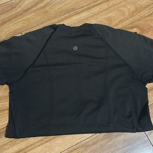 Lululemon swiftly tech tshirt 6 - Picture 1 of 4
